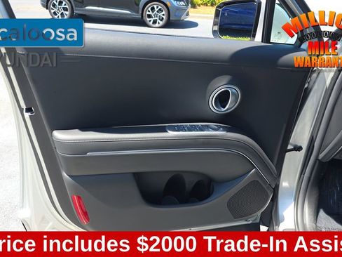 Used 2026 Hyundai Palisade SEL FWD image 12