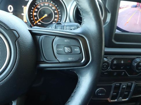 Used 2018 Jeep Wrangler Unlimited Sport S image 29