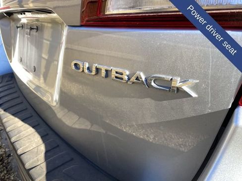 Used 2018 Subaru Outback 2.5i Premium AWD/4WD image 9