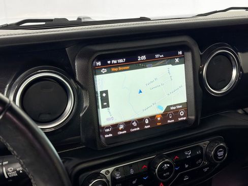 Used 2023 Jeep Wrangler Sahara image 14