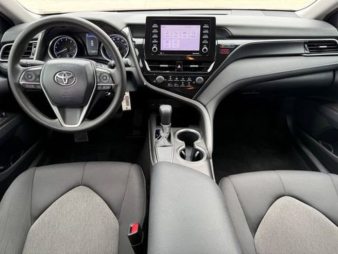 Used 2021 Toyota Camry LE image 24