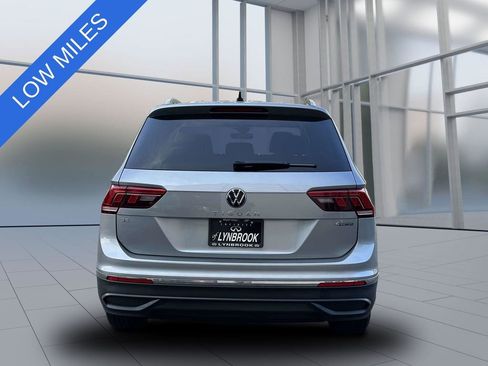 Used 2024 Volkswagen Tiguan SE image 7