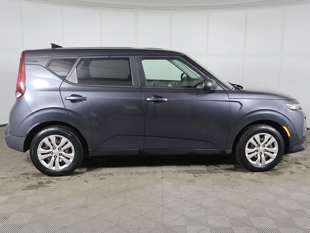 Used 2020 Kia Soul LX FWD image 11