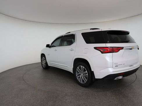 Used 2024 Chevrolet Traverse High Country image 11