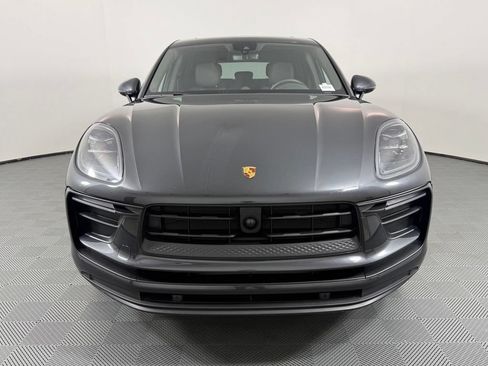 Certified 2023 Porsche Macan AWD/4WD image 10