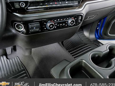 Used 2024 Chevrolet Silverado 1500 RST image 16