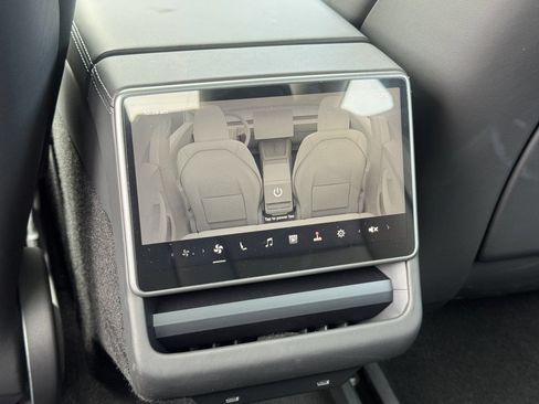 Used 2024 Tesla Model 3 Long Range AWD/4WD image 34