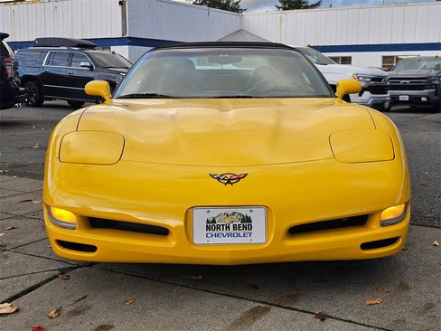 Used 2001 Chevrolet Corvette Convertible w/ Preferred Equipment Group2 image 2