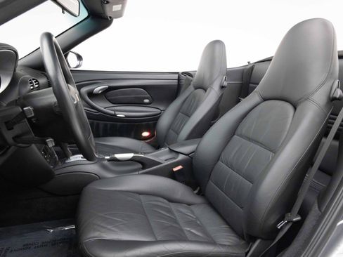 Used 2004 Porsche 911 Carrera 4 AWD/4WD image 8