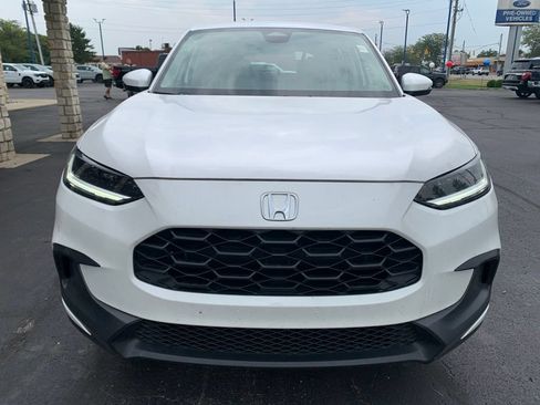 Used 2025 Honda HR-V LX image 8