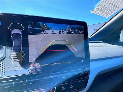 Used 2024 Volkswagen ID.4 2WD image 27