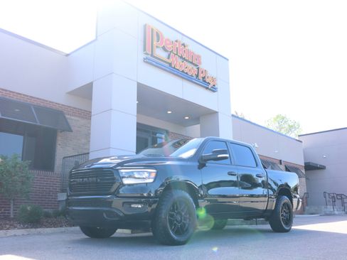 Used 2020 RAM 1500 Sport image 32