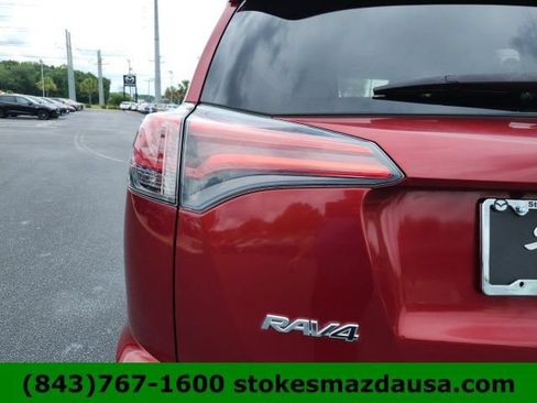 Used 2018 Toyota RAV4 Limited FWD image 30
