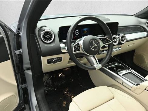 Certified 2026 Mercedes-Benz GLB 250 4MATIC image 8