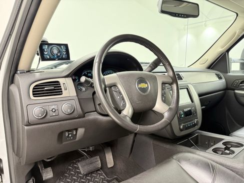 Used 2013 Chevrolet Silverado 2500 LTZ w/ LTZ Plus Package image 17