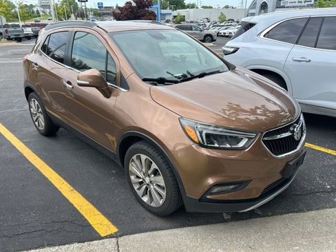 Used 2017 Buick Encore Essence FWD image 1