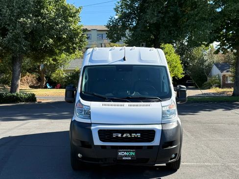 Used 2022 RAM ProMaster 3500 w/ Safety Group (A) FWD image 9