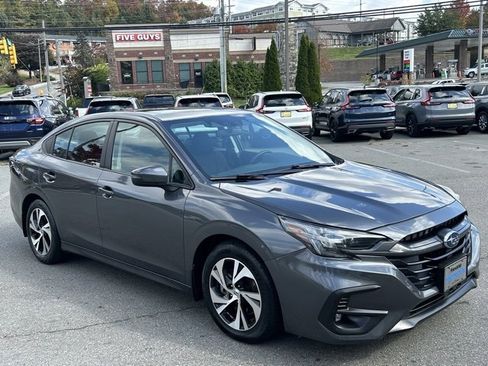 Used 2024 Subaru Legacy Premium image 3