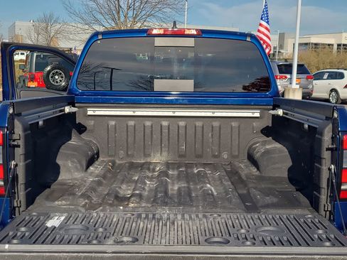 Used 2023 Nissan Frontier SV w/ SV Convenience Package image 27