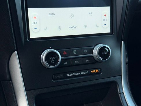 Certified 2022 Ford Edge SEL w/ Convenience Package image 17