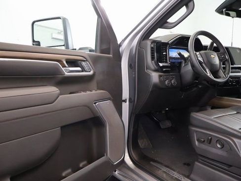 New 2026 Chevrolet Silverado 3500 High Country w/ Technology Package image 6