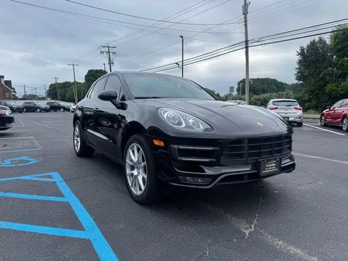 Used 2015 Porsche Macan Turbo w/ Sport Chrono Package AWD/4WD image 4