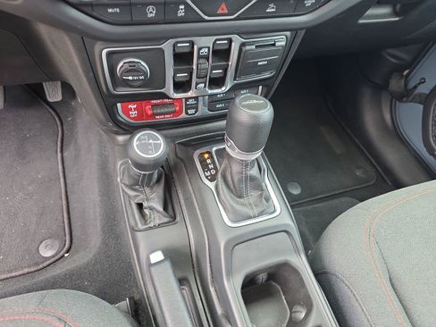 Used 2026 Jeep Gladiator Rubicon AWD/4WD image 27