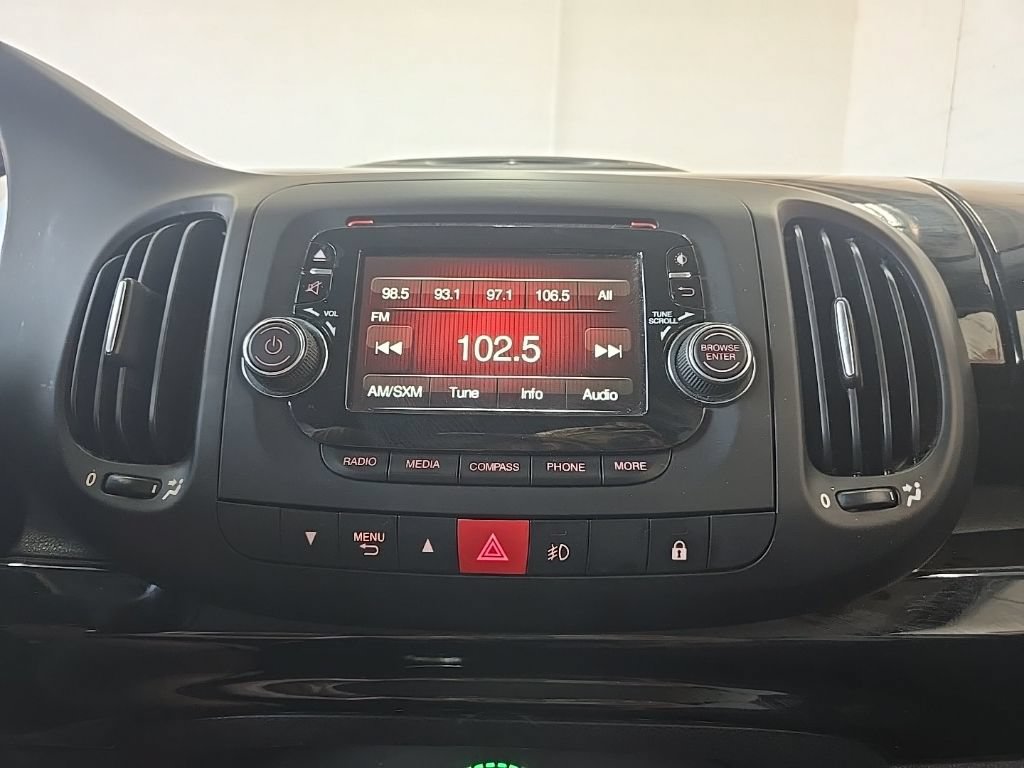 Used 2015 FIAT 500L Trekking FWD image 21