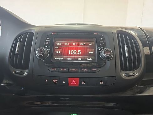 Used 2015 FIAT 500L Trekking image 21