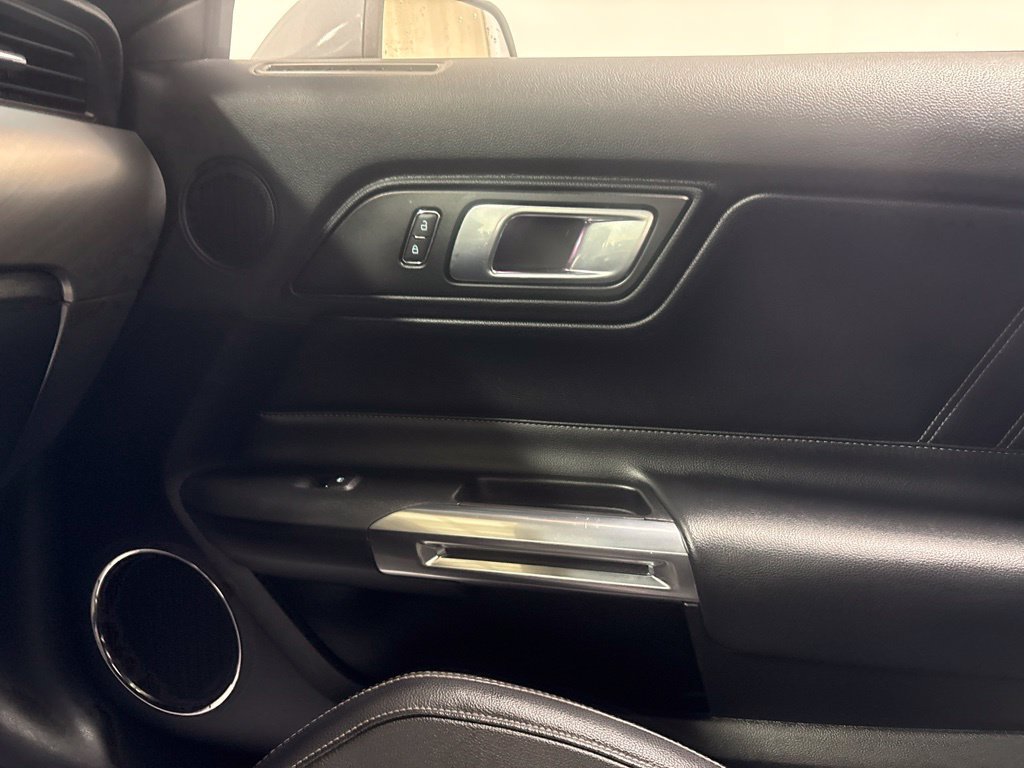 Used 2022 Ford Mustang Premium RWD image 30