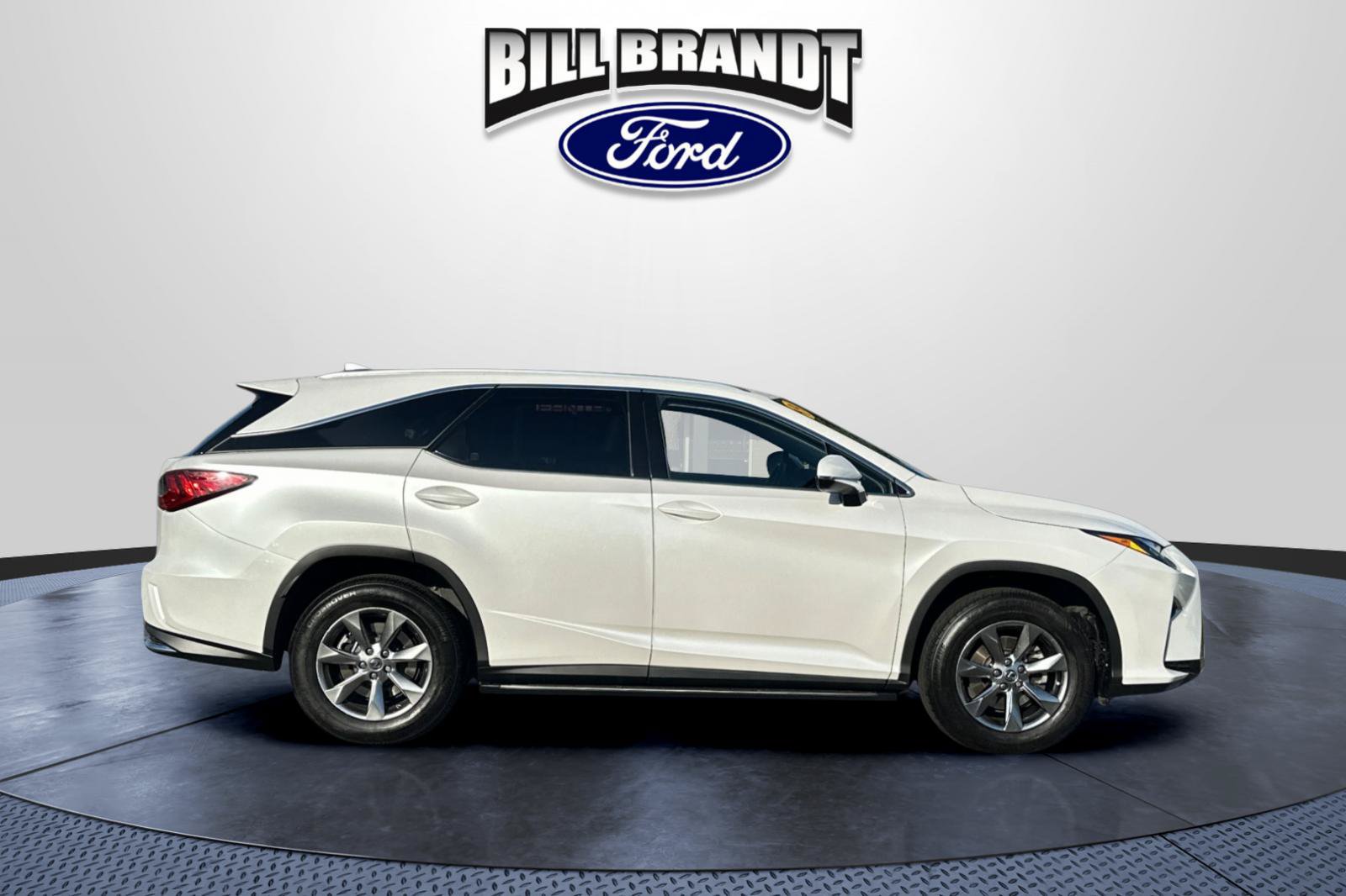Used 2019 Lexus RX 350L FWD w/ Accessory Package image 2