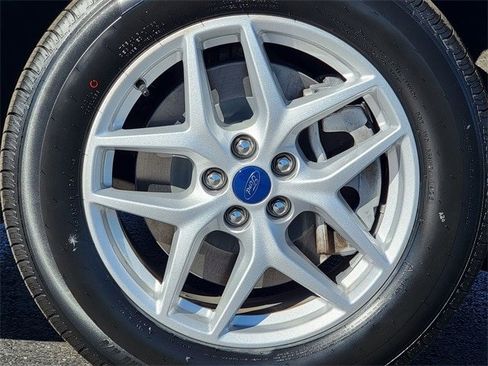 Certified 2022 Ford Edge SEL w/ Convenience Package image 17