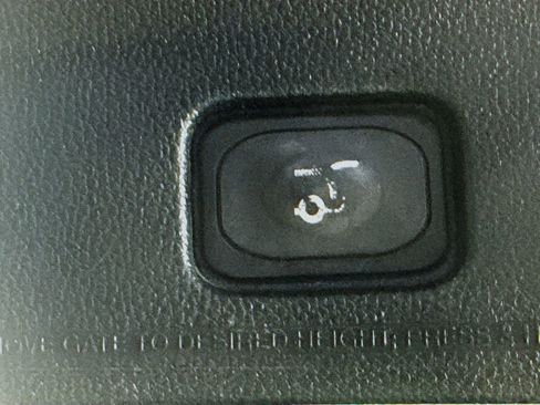 Used 2017 Ford Explorer Limited image 31