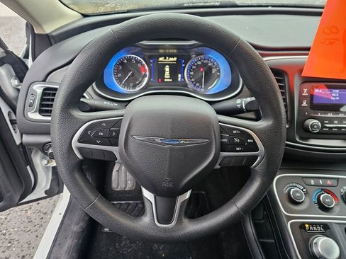 Used 2016 Chrysler 200 LX image 29