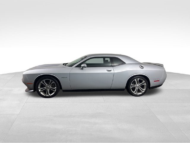 Used 2022 Dodge Challenger R/T RWD image 2