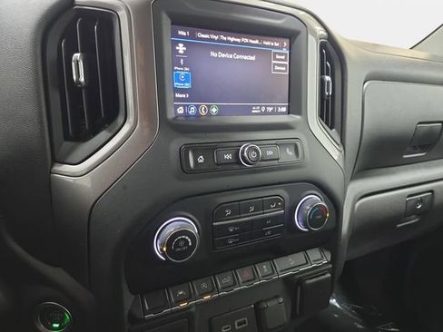 Used 2022 Chevrolet Silverado 1500 Custom Trail Boss image 19