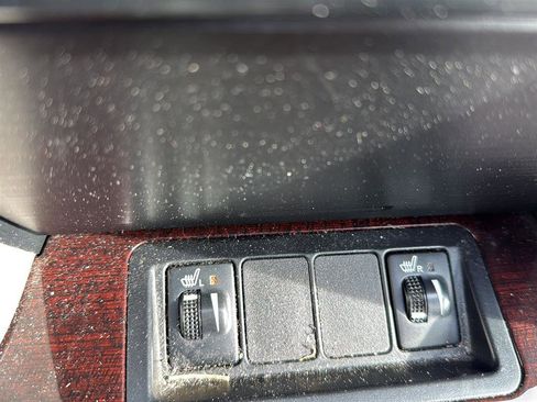 Used 2013 Toyota Camry XLE w/ Leather Pkg image 28