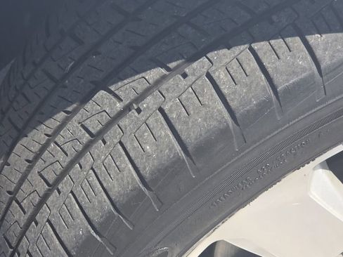 Used 2016 Chevrolet Traverse LTZ AWD/4WD image 11