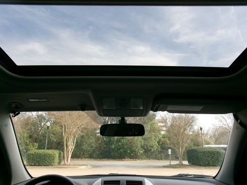 Used 2008 Toyota RAV4 Limited image 37