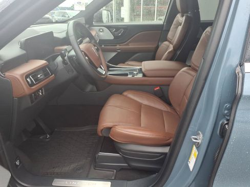 Used 2026 Lincoln Aviator Reserve w/ Luxury Package AWD/4WD image 9