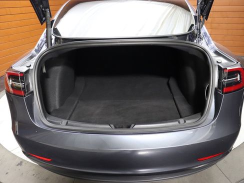 Used 2023 Tesla Model 3 Standard Range image 48