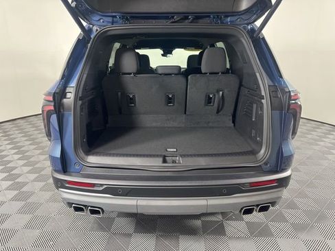 New 2026 Chevrolet Traverse LT w/ Enhanced Driving Package image 12