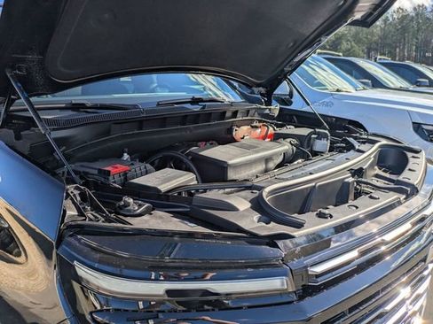 New 2026 Chevrolet Suburban High Country image 44