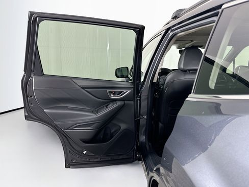 Used 2019 Subaru Forester Limited AWD/4WD image 27