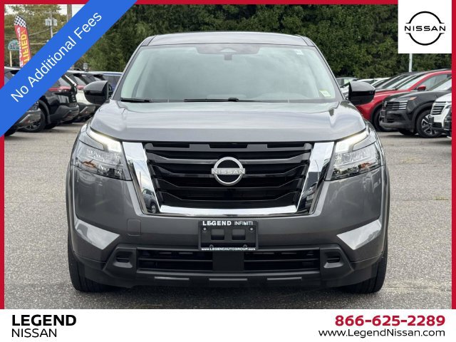 Used 2024 Nissan Pathfinder S w/ Cargo Package AWD/4WD image 2
