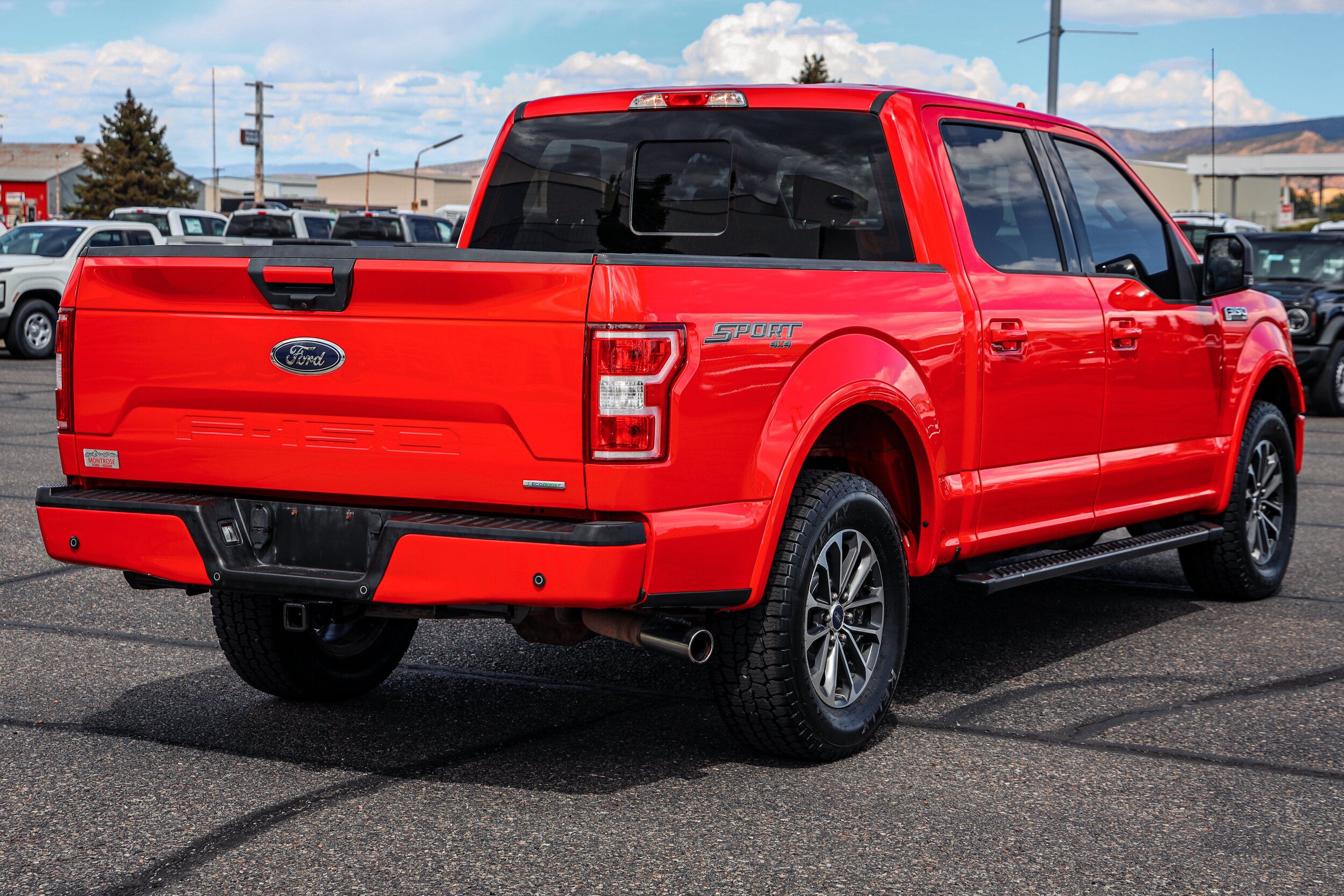 Used 2018 Ford F150 XLT w/ Equipment Group 302A Luxury AWD/4WD image 4