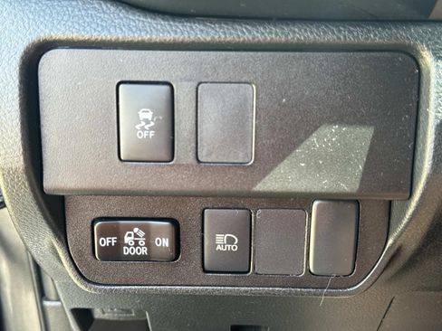 Used 2020 Toyota Tacoma SR w/ SR Convenience Package RWD image 20