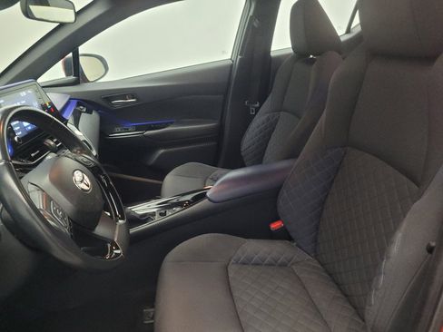 Used 2021 Toyota C-HR XLE FWD image 17