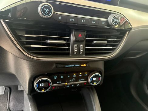 Used 2021 Ford Escape SE w/ Convenience Package AWD/4WD image 12
