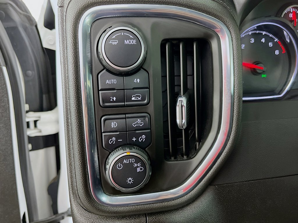 Used 2021 Chevrolet Silverado 1500 RST AWD/4WD image 12